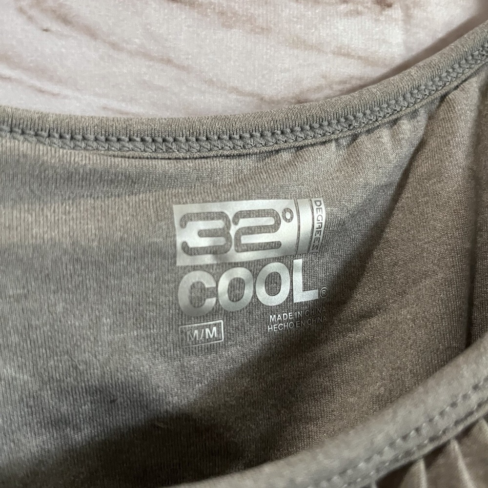 32 Degrees Cool Women's Gray Relaxed Built in Bra Camisole Tank Top Medium - Picture 3 of 4